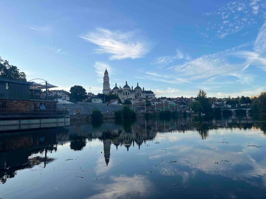 Balcon Sur La Riviere Apartment Perigueux Bagian luar foto