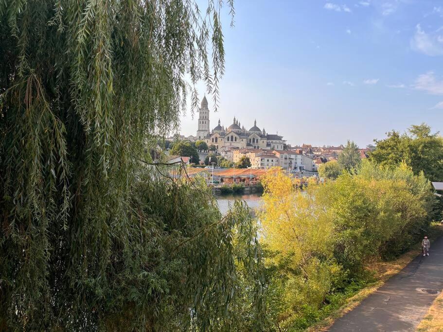 Balcon Sur La Riviere Apartment Perigueux Bagian luar foto